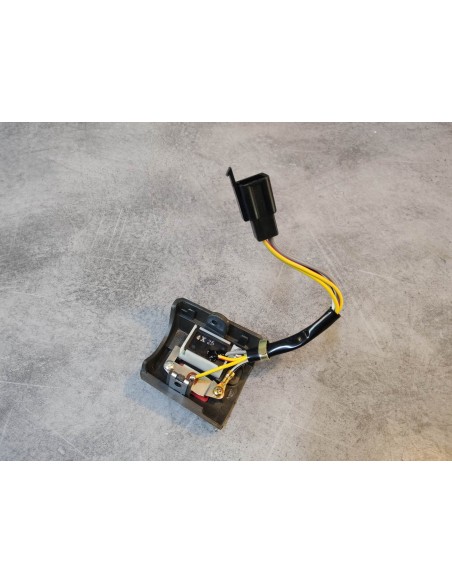 Bloc interrupteur démarreur poignée droite SUZUKI 37200-03A60