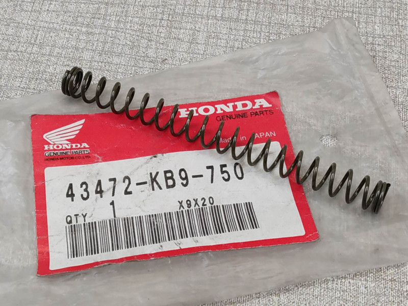 Ressort A de tirant de frein divers modèles HONDA 43472-KB9-750