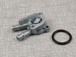 Robinet d'essence adaptable C50 C70 C90 CUB HONDA 16950-GB4-000P