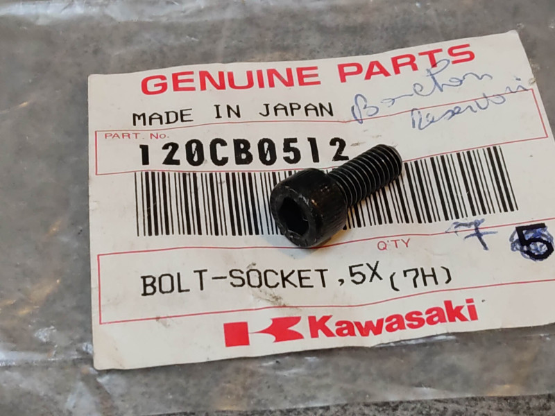 Boulon douille 5x12 mm KAWASAKI 120CB0512