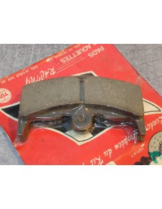 Jeu de plaquettes de frein ADAPTABLE VF400F VX250F CBX550F HONDA 06455-MA6-305P