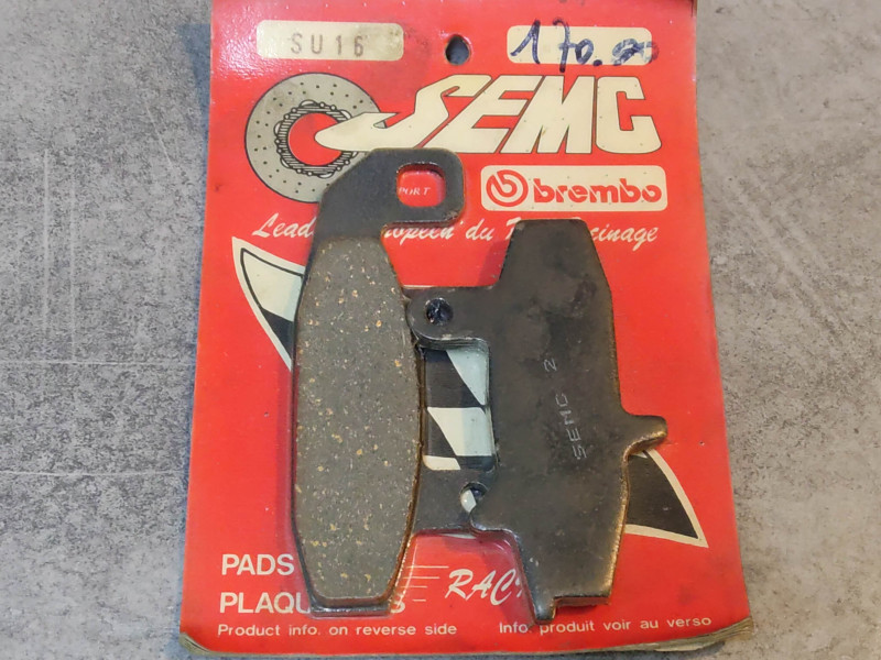 Jeu de plaquettes de frein ADAPTABLE DR650 DR750 DR800 SUZUKI 59300-44850P