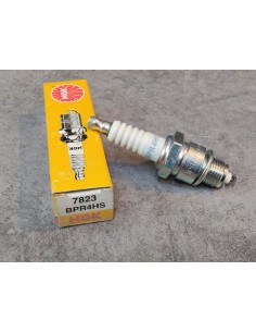 Bougie NGK BPR4HS - 7823