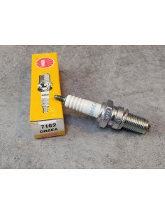 Bougie NGK DR8EA - 7162