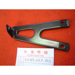 Support tête de fourche gauche Honda VF400F – Réf. 33124KE7003