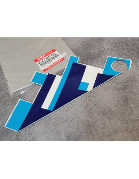 Décor autocollant carénage latéral gauche DR 650 1990 SUZUKI 68145-15A20-3UE