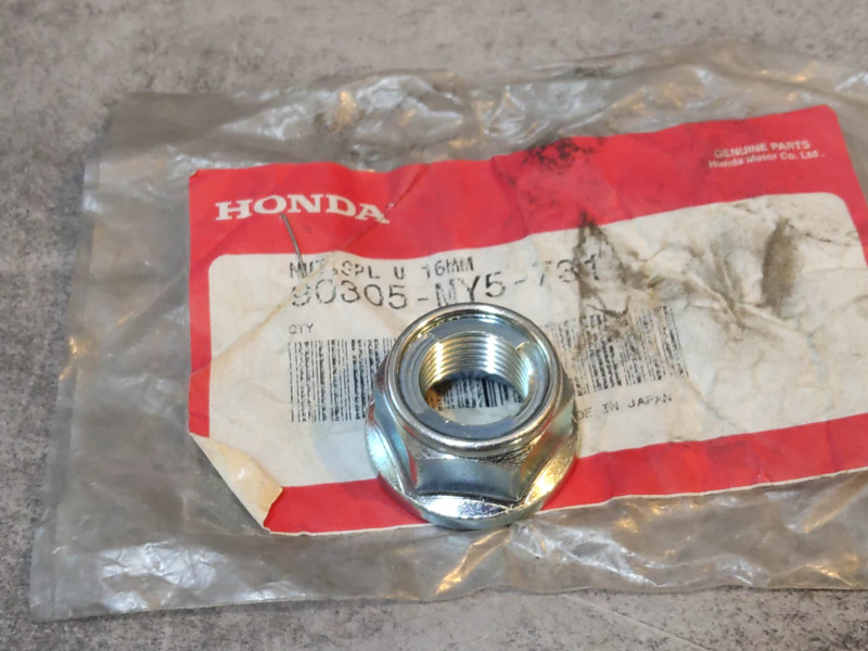 Écrou 16 mm Honda 90305-MY5-731 | Pièce de fixation