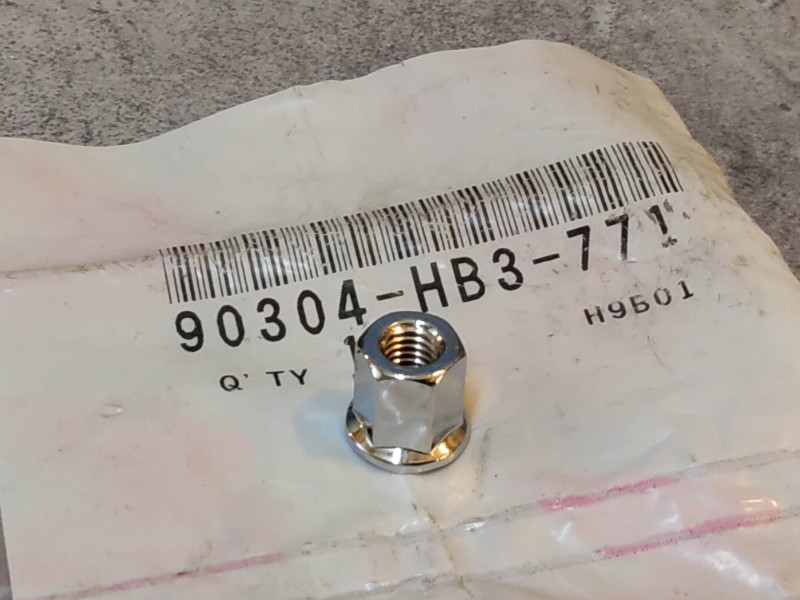 Écrou Spécial 6 mm Honda 90304-HB3-771 | Fixation Moto