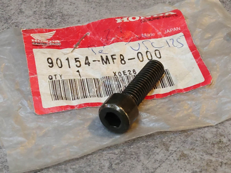 Vis CHc M8x28 mm Noire Honda – Réf. 90154MF8000