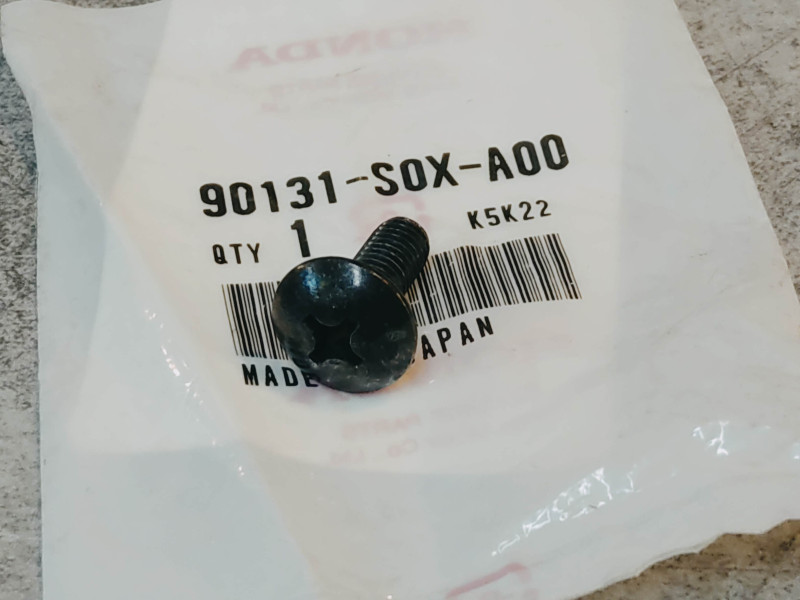 Vis à tête bombée cruciforme noire 6x16 mm HONDA 90131-S0X-A00