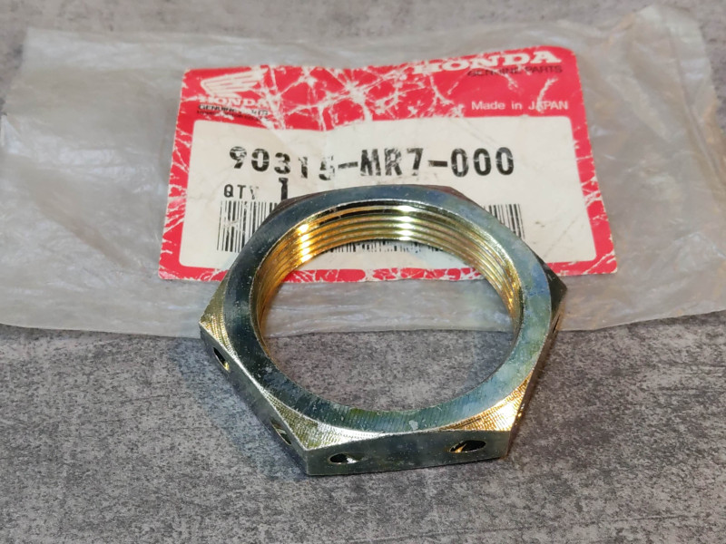 Ecrou 38x1.5 mm VFR750 R RC30 RS250 R HONDA 90316-MR7-000