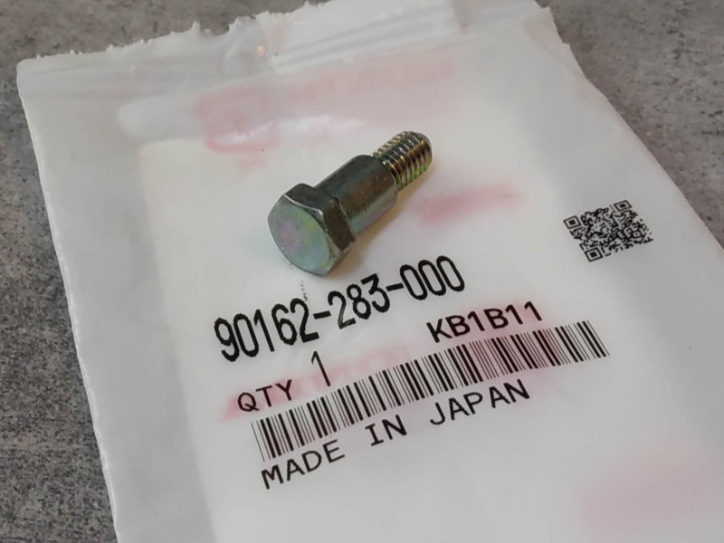 Vis épaulée garde boue arrière Honda 90162-283-000