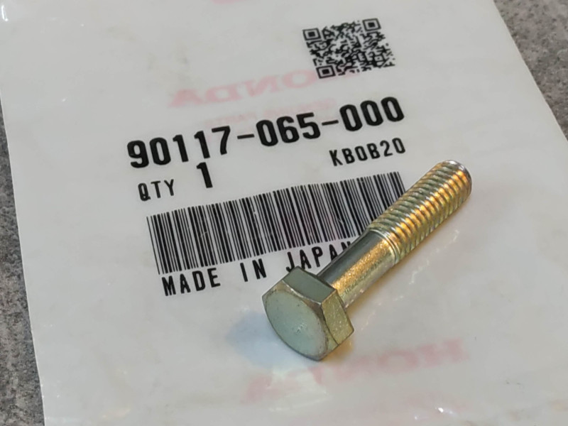 Vis à tête hexagonale 6x28 mm HONDA 90117-065-000