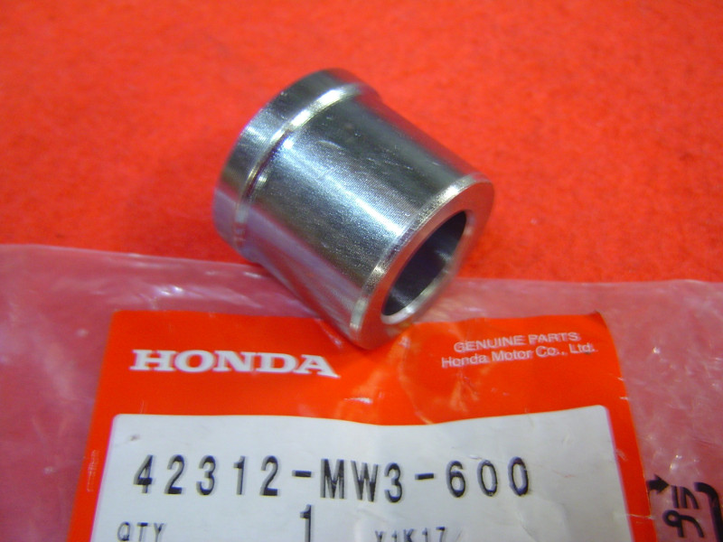 Entretoise roue AR Honda CB750F2 Sevenfifty – Réf. 42312MW3600