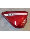 Cache latéral droit ADAPTABLE rouge foncé CB125S CBS125 HONDA 83540-107-010CMP