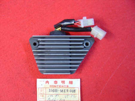 Régulateur Rectifieur Honda VT750C Shindengen SH556-12 | 31600ME9008