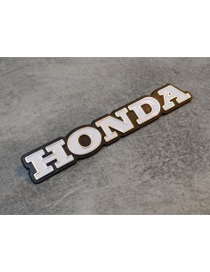 Emblème de réservoir gauche ADAPTABLE CB125S CBS125 HONDA 87122-324-700A