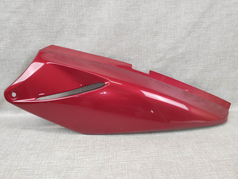 cache latéral gauche (avec defaut) XL125V VARADERO 2001-2009 83600-KPC-640ZENOS