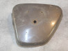 Cache latéral gauche OCCASION / CORRECT CB/CL 450 K6/K7 HONDA 17331-457-670OCC1
