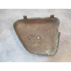 Cache latéral gauche OCCASION / CORRECT CB/CL 450 K6/K7 HONDA 17331-457-670OCC1