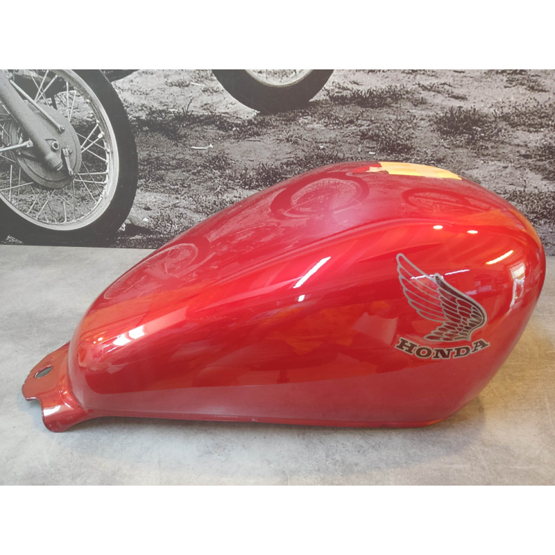 Reservoir neuf (R-107C-U) pour VF700 C SUPERMAGNA 1987 HONDA 17520-MN0-000ZB
