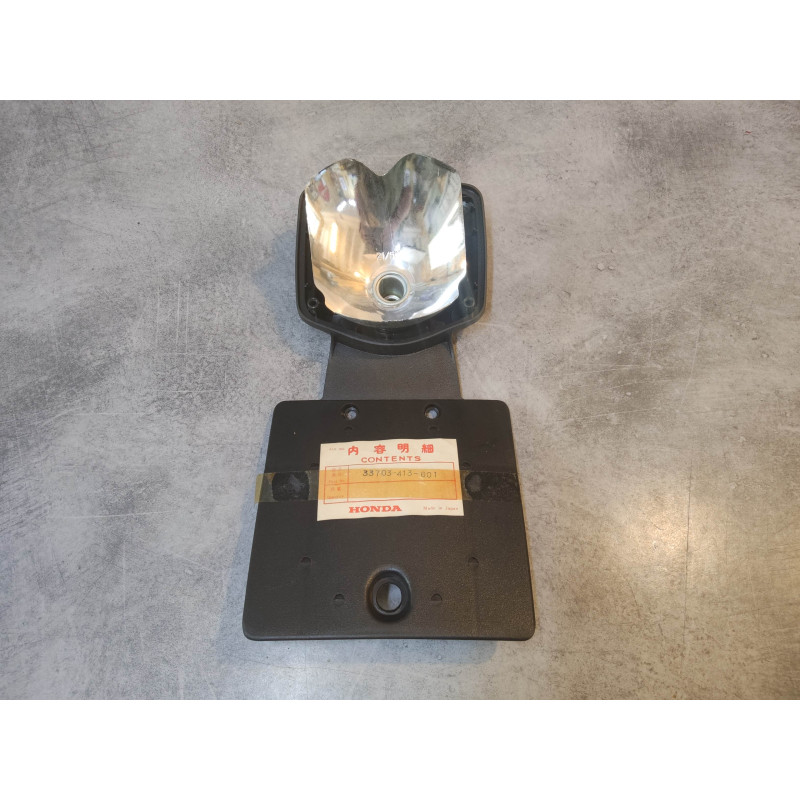 Base de feu arrière CB250 TI/TII CB400 A/TII 1978/79 HONDA 33703-413-601
