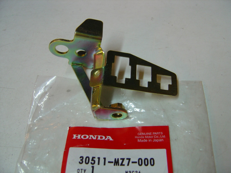 Support Carénage Droit Honda VFR750 94-97 | Réf. 30511MZ7000