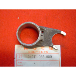 Fourchette boîte de vitesses Honda CD50 SS50 Z50 - Réf. 24211065000
