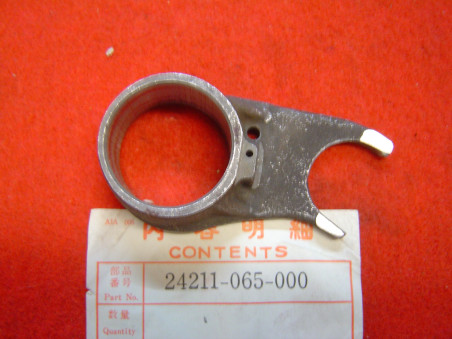 Fourchette boîte de vitesses Honda CD50 SS50 Z50 - Réf. 24211065000