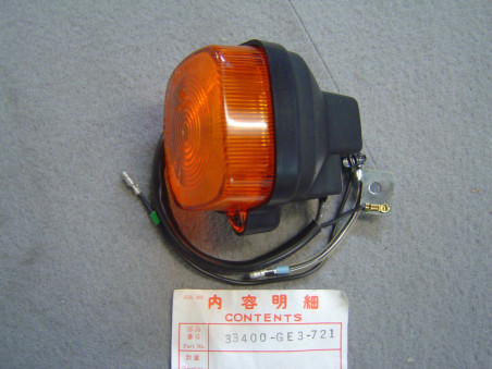 Clignotant avant droit Honda MBX80 – Réf. 33400GE3721