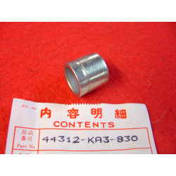 Entretoise roue avant droite Honda CR – Réf. 44312KA3830