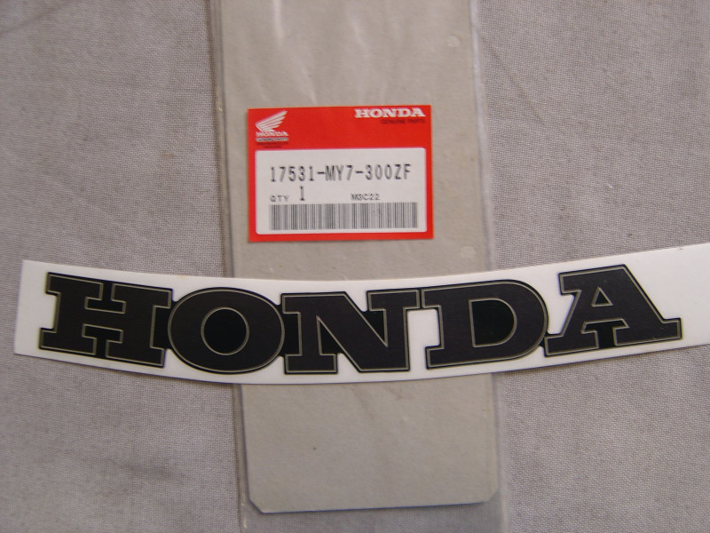 Décor autocollant réservoir droit Honda VFR750FP 93 – Réf. 17531MY7300ZF