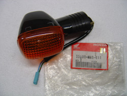 Clignotant AR droit de CBR900RR 2000