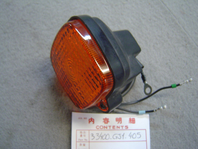 Clignotant avant droit Honda MTX80R - Réf. 33400GJ1405