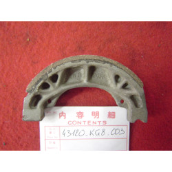 Mâchoire frein arrière Honda CH125 84-88 réf 43120KG8003