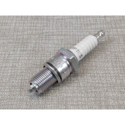 Bougie NGK BP7ES 2412 - Pièce détachée moto Honda