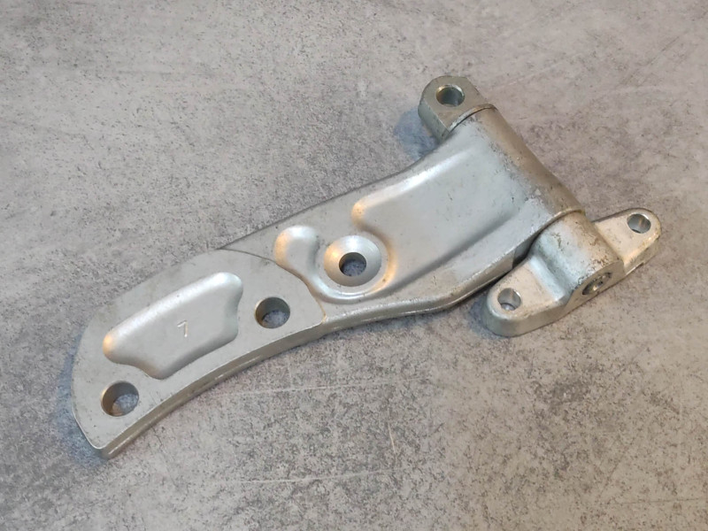 Patte d'étrier de frein OCCASION CB750 K3 à K6 HONDA 45115-341-670OCC1