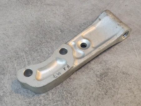 Patte étrier de frein OCCASION TBE CB750 K7 / F1 HONDA 45115-392-003OCC2