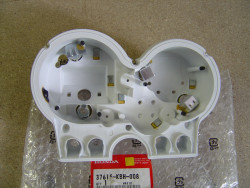 Boîtier intérieur compteurs Honda CB500 94-2002 | 37615KBH008