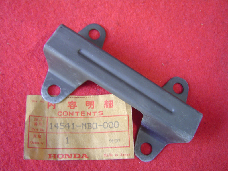 Patin supérieur chaîne (B) Honda VF750 – Réf. 14511MB0000