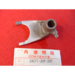 Fourchette boîte de vitesse (R) Honda CR250M MR250 MT250 | 24211-395-000