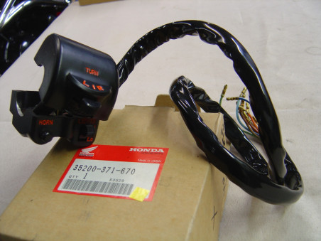Commodo gauche Honda GL1000 – Réf. 35200371670