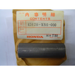 Entretoise roulements roue AR Honda VF750C – Réf. 42620MN0000