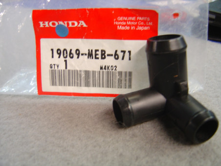 Raccord durite d'eau inférieur Honda CRF450R 2003-2004