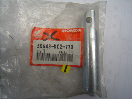 Barre Repose Pieds Avant Gauche Honda CM125 50643KC2770