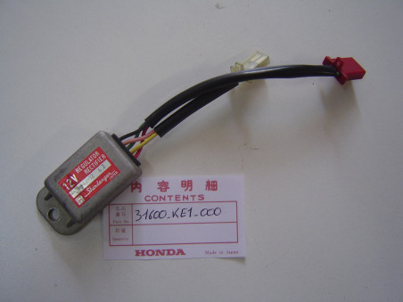 Régulateur Rectifieur Honda MTX125 MTX200 - Réf. 31600KE1000