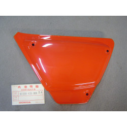 Cache latéral gauche Honda XL250S R-23 | Réf. 17220428000ZA