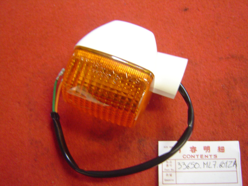 Clignotant AR gauche NH138 Honda VFR750 86-87 | Réf. 33650ML7901ZA