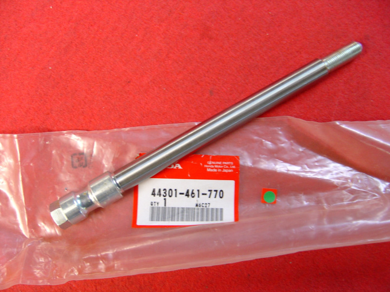 Axe roue avant Honda CB750 CB650 VF750 VF1100 - Réf. 44301461770
