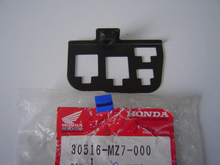 Plaque liaison broches électriques Honda VFR750 94-97 | 30516MZ7000